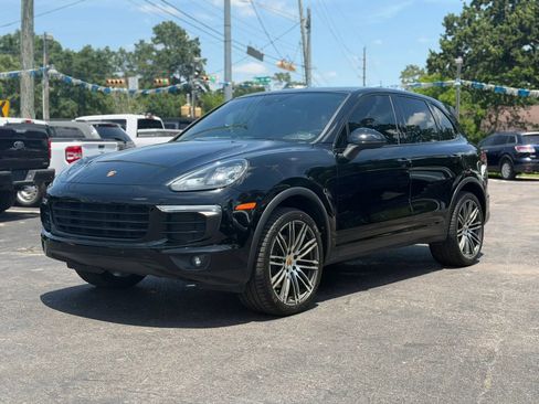 Used 2016 Porsche Cayenne AWD/4WD image 1