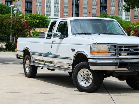 Used 1996 Ford F250 4x4 SuperCab image 2
