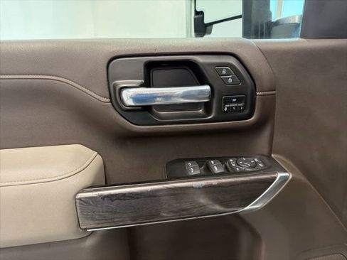 Used 2022 Chevrolet Silverado 2500 LTZ w/ Gooseneck/5TH Wheel Package AWD/4WD image 30