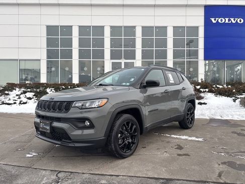 Used 2023 Jeep Compass Altitude w/ Convenience Group AWD/4WD image 42