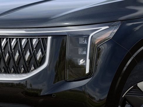 New 2026 Kia Carnival LXS FWD image 10