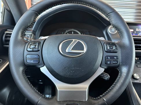 Used 2019 Lexus IS 300 F Sport w/ F Sport Package RWD image 29