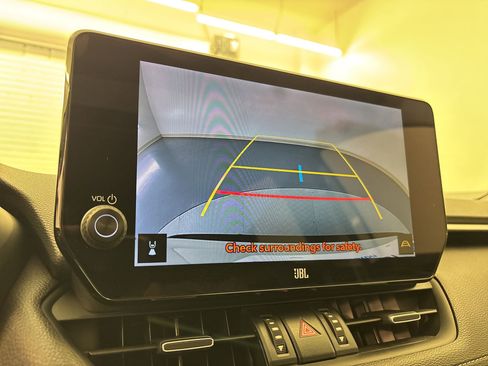 Used 2024 Toyota RAV4 Limited image 27