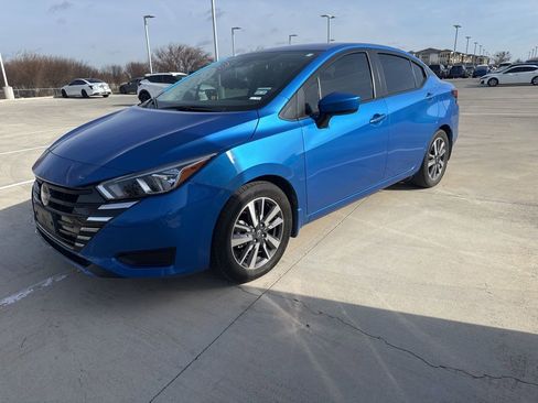 Used 2024 Nissan Versa SV w/ Trunk Package image 7