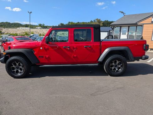 Used 2020 Jeep Gladiator Sport w/ Quick Order Package 24S AWD/4WD image 3