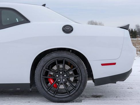 Used 2023 Dodge Challenger SRT Hellcat RWD image 5