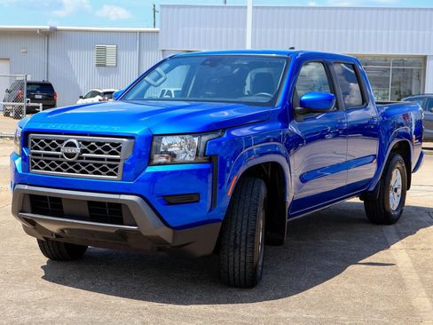 Used 2024 Nissan Frontier SV RWD image 23