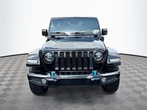 Used 2022 Jeep Wrangler Unlimited Sahara AWD/4WD image 2