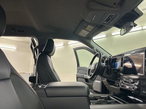 New 2026 Ford F250 Lariat w/ Black Appearance Package image 19