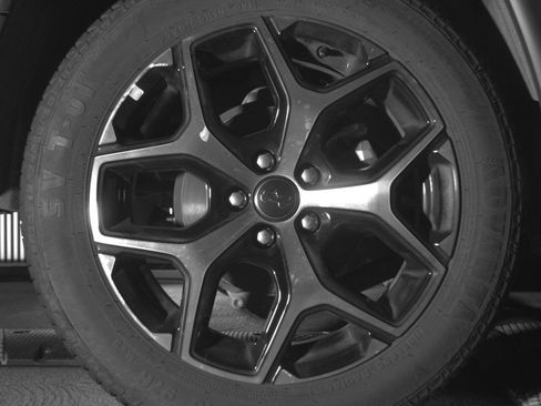 Used 2025 Jeep Compass Limited image 15