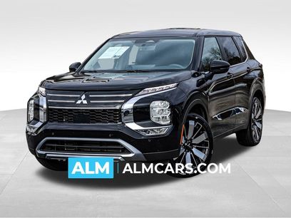 Used 2025 Mitsubishi Outlander SE