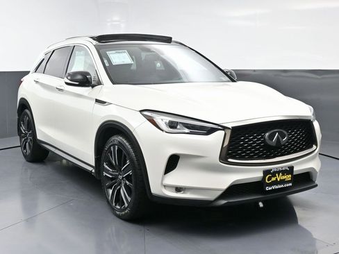 Used 2021 INFINITI QX50 Luxe w/ Appearance Package image 3