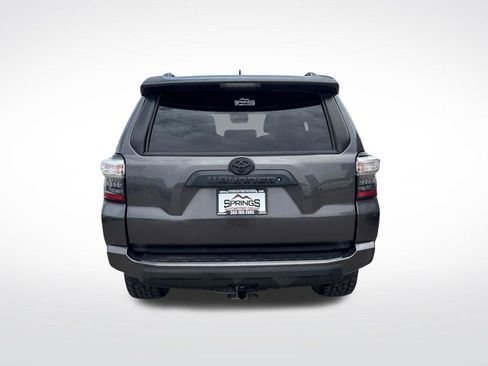 Used 2018 Toyota 4Runner TRD Off-Road AWD/4WD image 4