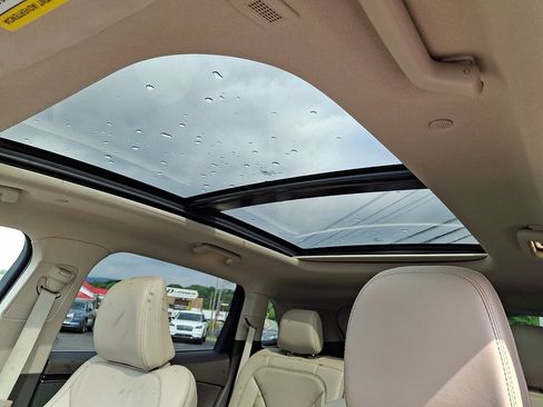Certified 2023 Lincoln Nautilus Reserve AWD/4WD image 14
