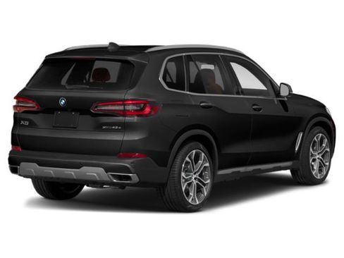 Used 2022 BMW X5 xDrive45e w/ Executive Package AWD/4WD image 2