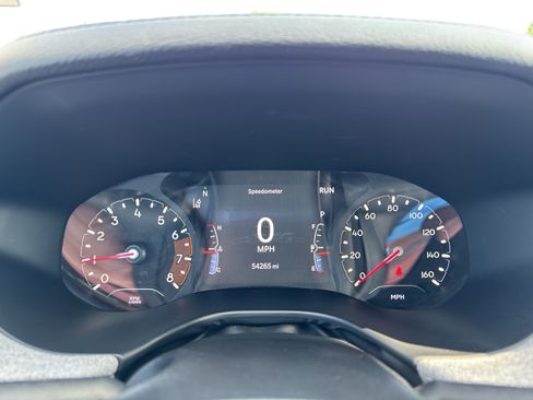 Used 2024 Jeep Compass Latitude AWD/4WD image 13