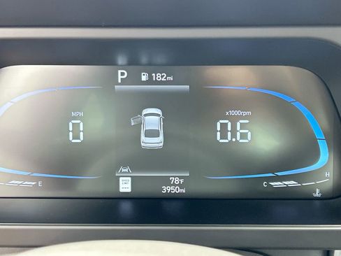 New 2026 Hyundai Elantra Sport FWD image 38