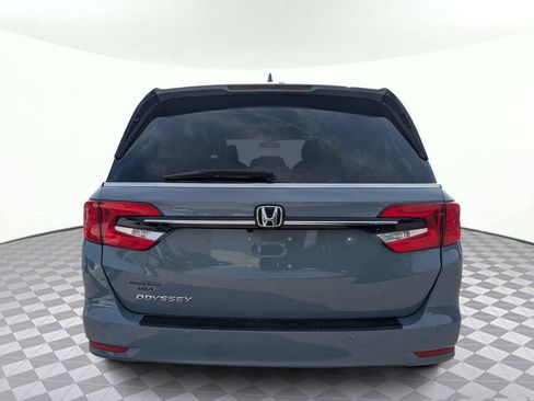 Used 2024 Honda Odyssey Elite image 4