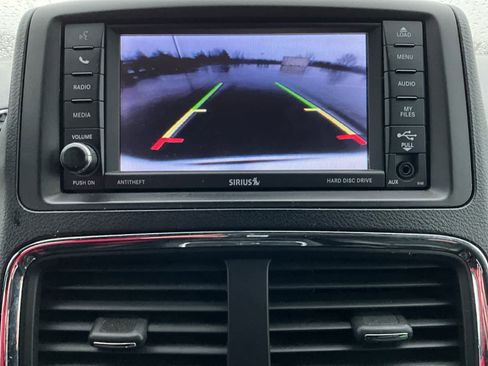 Used 2017 Dodge Grand Caravan GT image 18