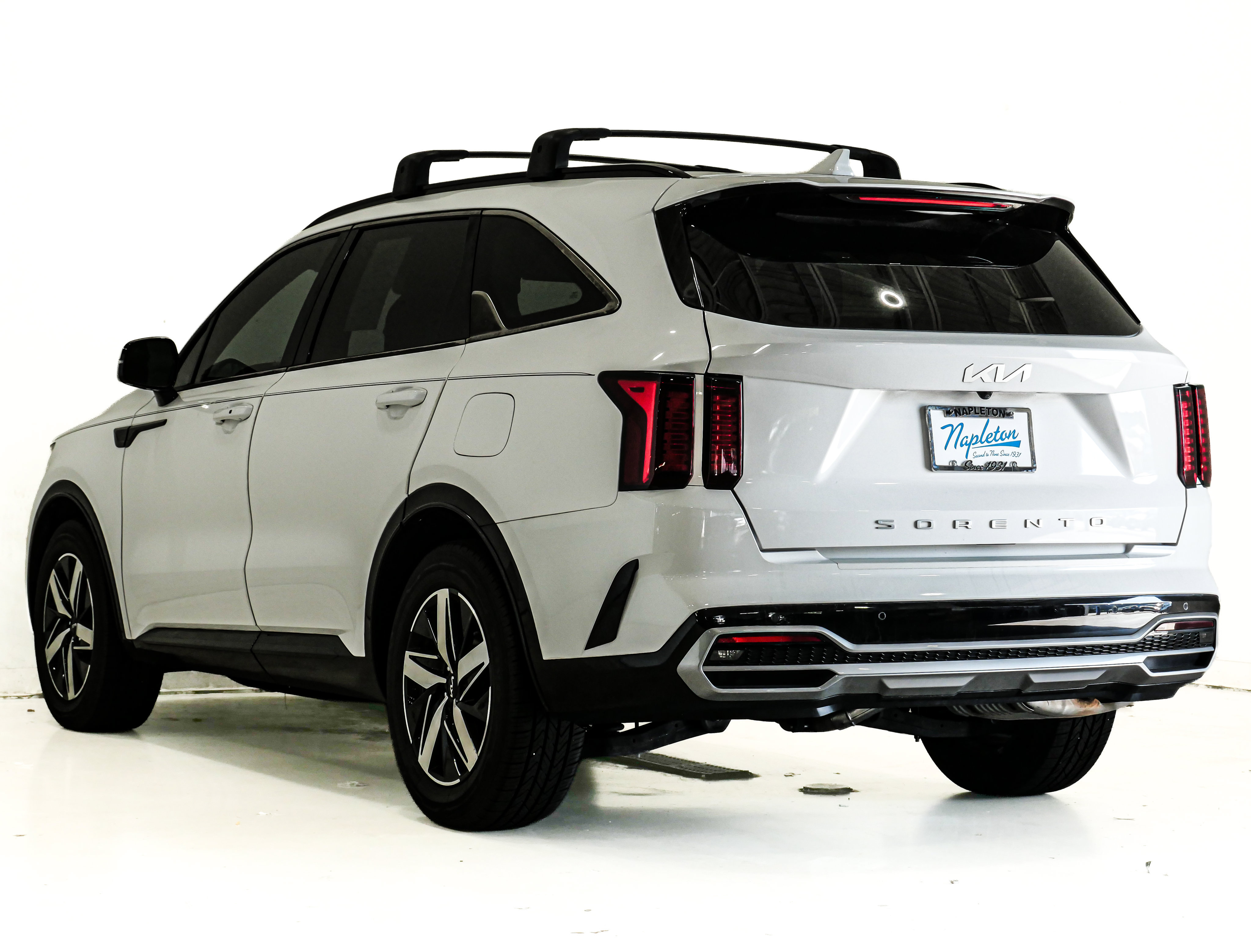 Used 2022 Kia Sorento S FWD image 8