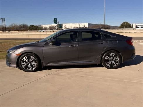 Certified 2017 Honda Civic EX-L image 4