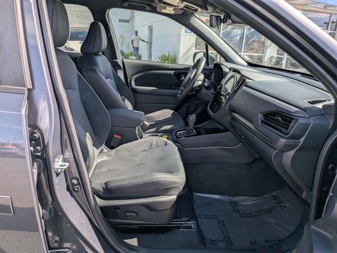 Used 2025 Subaru Forester Touring w/ Popular Package - Touring AWD/4WD image 29