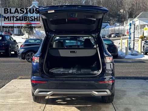 New 2026 Mitsubishi Outlander SE AWD/4WD image 27