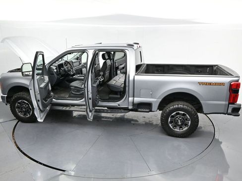 Used 2023 Ford F250 Lariat w/ Lariat Ultimate Package image 45