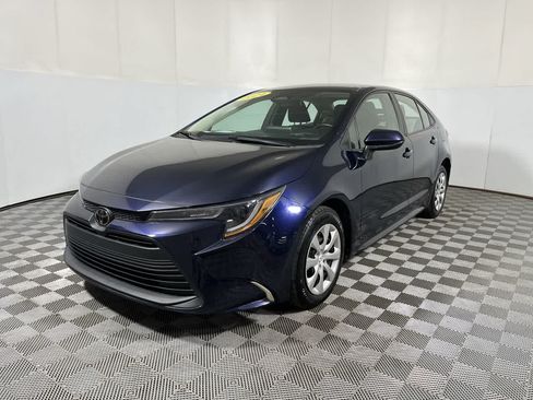 Used 2024 Toyota Corolla LE FWD image 4