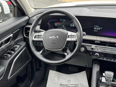 Used 2023 Kia Telluride EX w/ EX Captain's Chair Package AWD/4WD image 41