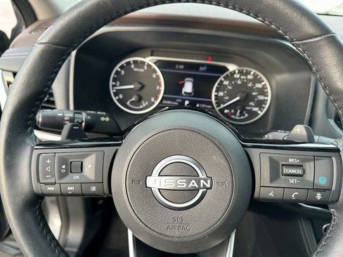 Used 2022 Nissan Rogue SL w/ SL Premium Package image 25