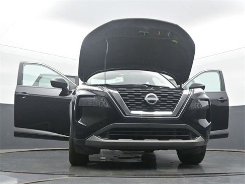Used 2023 Nissan Rogue S image 58
