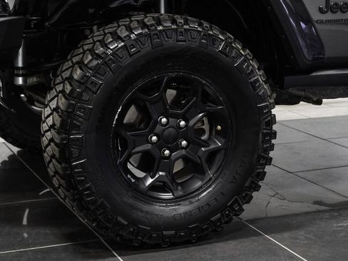 Used 2023 Jeep Gladiator Willys image 59