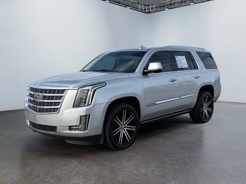 Used 2019 Cadillac Escalade Premium Luxury w/ LPO, Radiant Package image 7