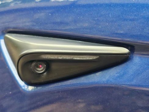 Used 2023 Tesla Model Y Performance AWD/4WD image 33