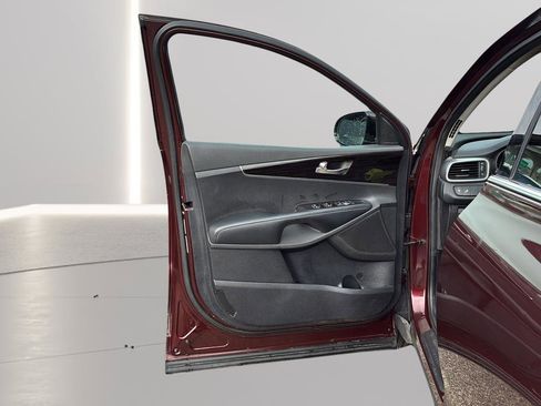 Used 2020 Kia Sorento LX FWD image 11