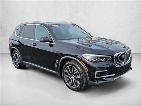 Used 2022 BMW X5 sDrive40i w/ Parking Assistance Package image 3