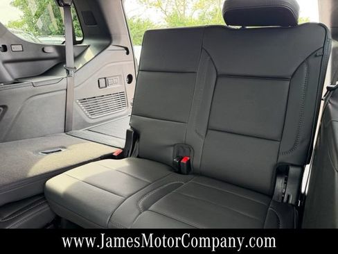 Used 2024 GMC Yukon Denali AWD/4WD image 18