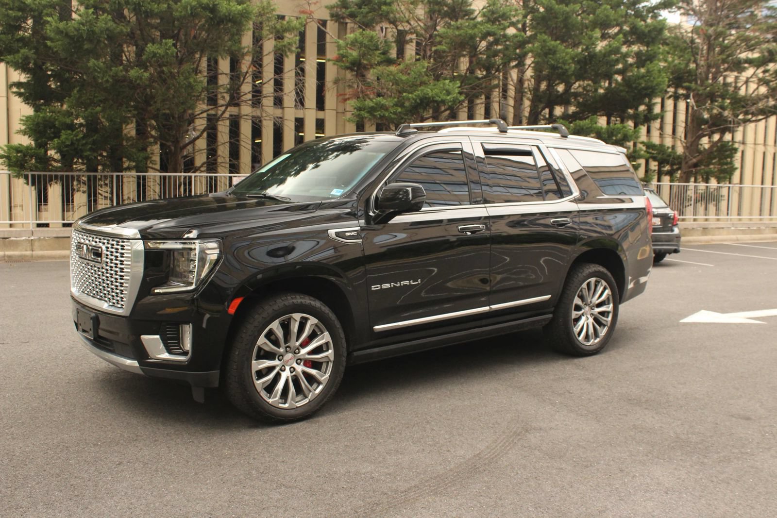 Used 2022 GMC Yukon Denali AWD/4WD image 12