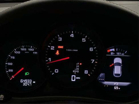 Used 2018 Porsche Macan AWD/4WD image 20
