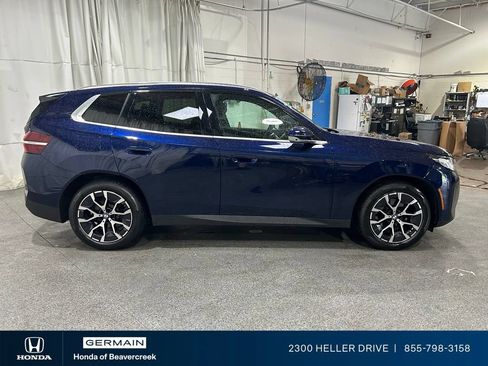 Used 2025 BMW X3 xDrive30i AWD/4WD image 9