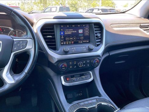 Used 2020 GMC Acadia SLT FWD image 8