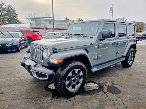 Used 2018 Jeep Wrangler Unlimited Sahara image 10