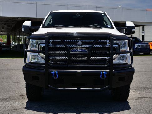 Used 2020 Ford F250 Lariat w/ Lariat Ultimate Package AWD/4WD image 2