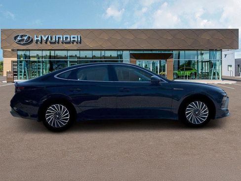 New 2025 Hyundai Sonata SEL image 9