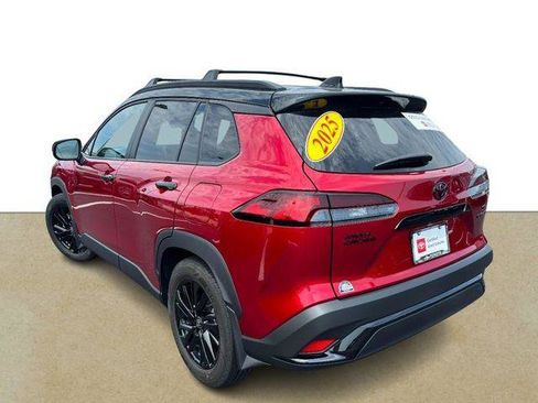 Certified 2025 Toyota Corolla Cross AWD Hybrid w/ Moonroof Package image 6