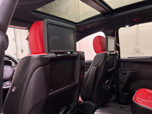 Used 2020 Chrysler Pacifica Limited w/ Quick Order Package 27H Red S image 27