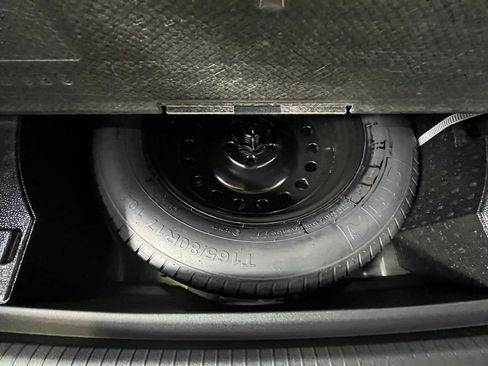 New 2026 Volkswagen Tiguan SE image 28