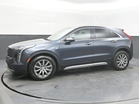 Used 2020 Cadillac XT4 Premium Luxury FWD image 4