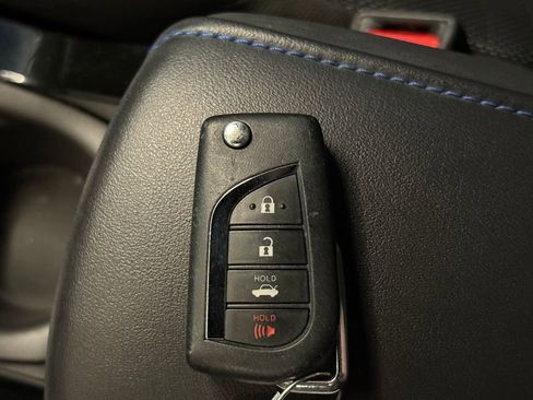 Used 2021 Toyota Corolla SE w/ Carpet Mat Package (TMS) FWD image 17